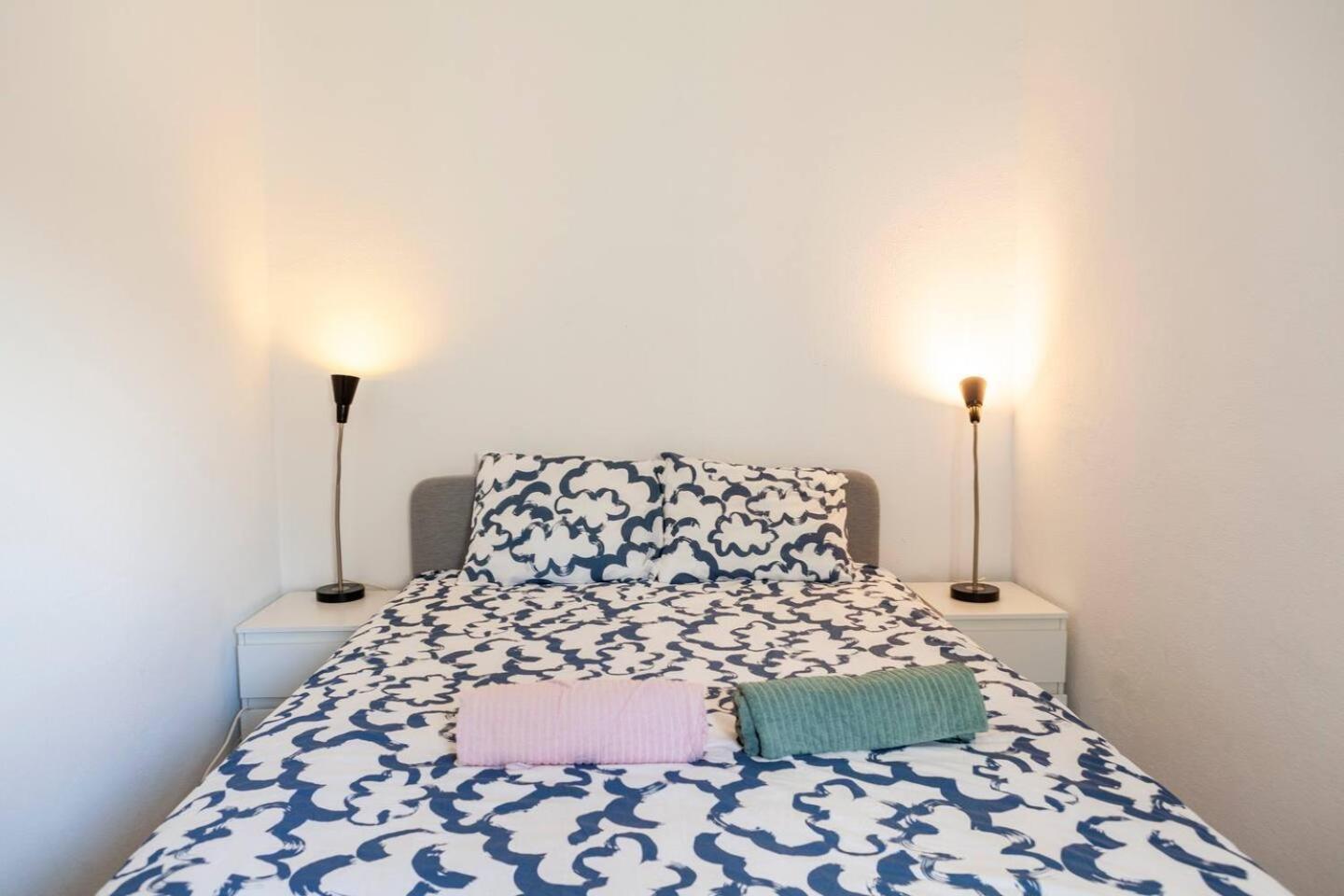 2 Bedroom Apartment For 4 People With Free Public Parking Lisboa Eksteriør billede